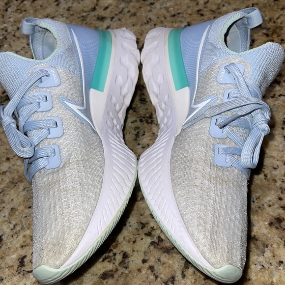 Nike React Infinity Run - Picture 3 of 8